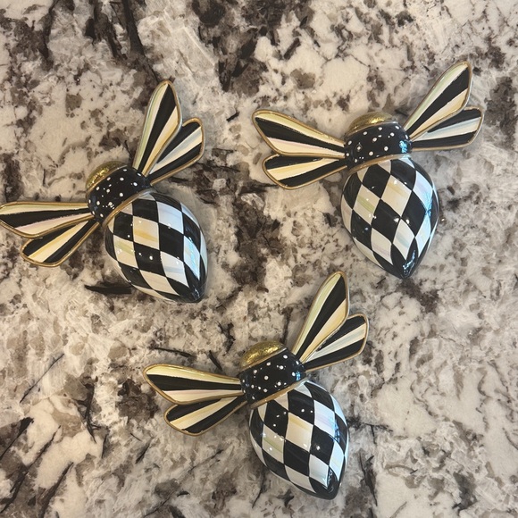 MacKenzie-Childs Other - Mackenzie-Childs Checkered Bee Wall Decor